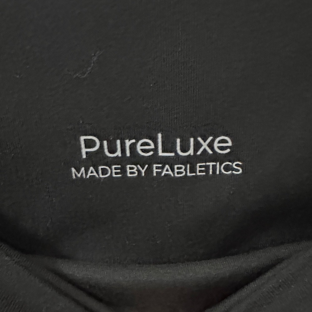 Fabletics Black Capris - Picture 3 of 8